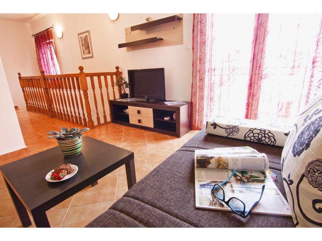 Apartments Cambi Kaštela Habitación foto