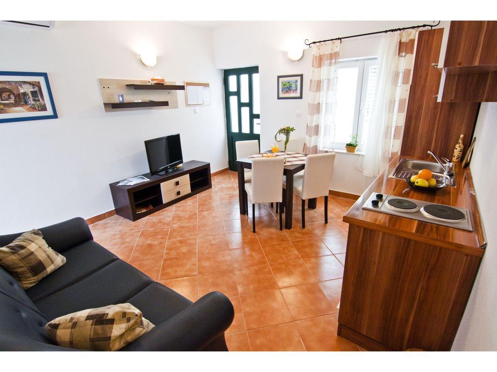 Apartments Cambi Kaštela Habitación foto
