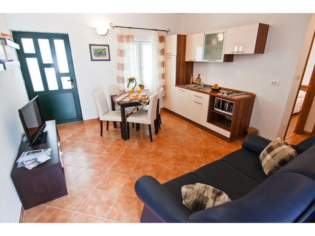 Apartments Cambi Kaštela Habitación foto